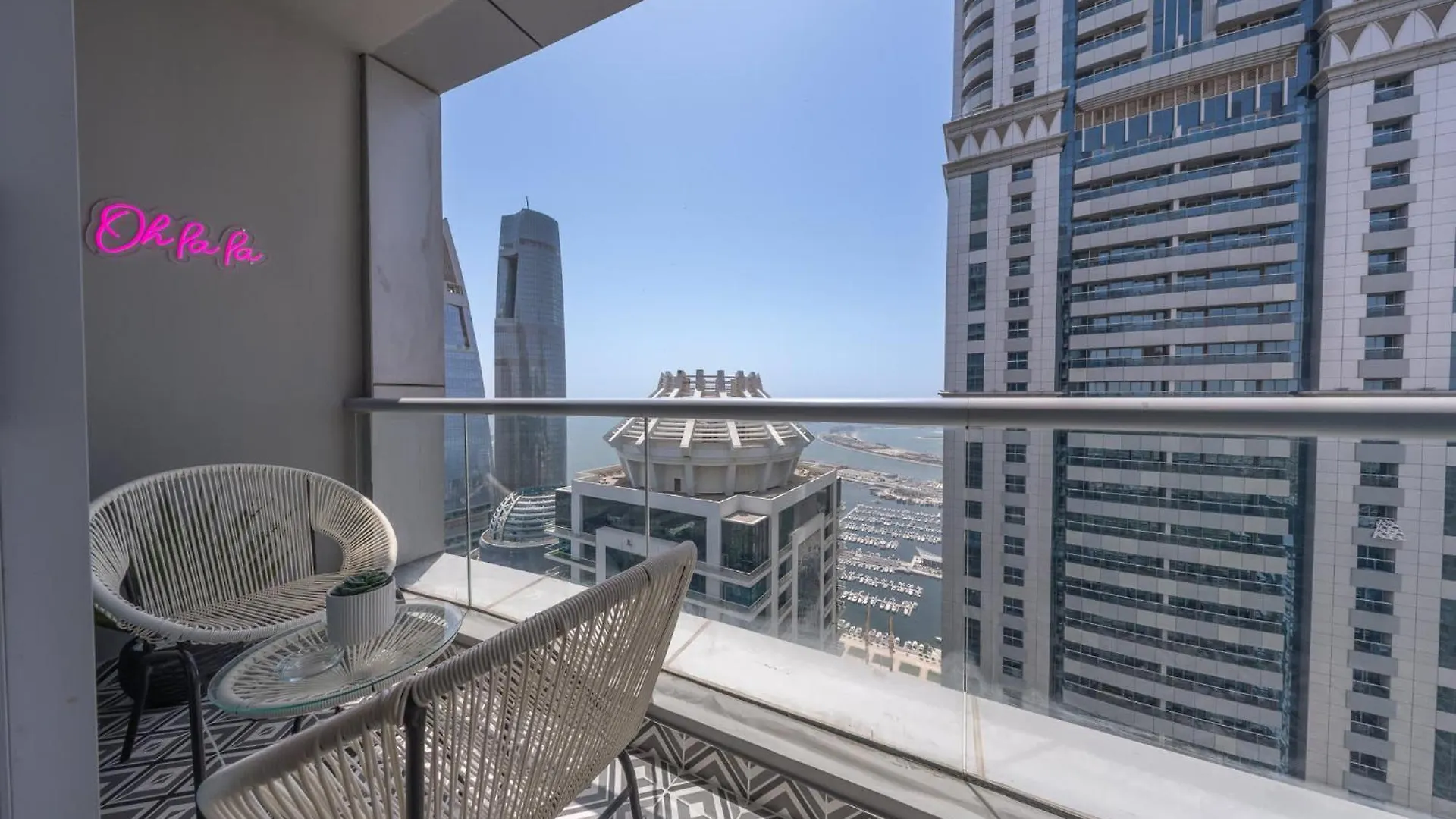 Dubai Marina Apartment Sleeps 4 With Balcony 0*,  United Arab Emirates